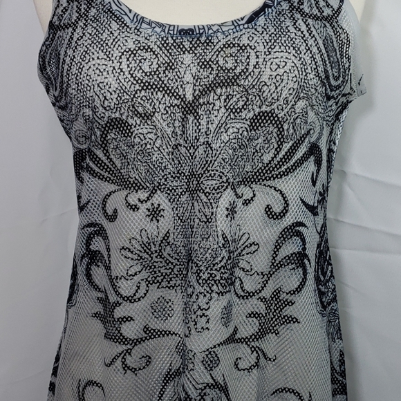 Almost Famous Tank Top - Picture 3 of 9